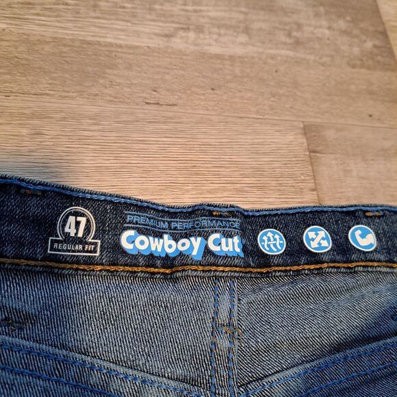 Wrangler Men's 47 Cowboy Cut Regular Fit 33x33 Wicking Western Blue Jeans NWT - Picture 3 of 11